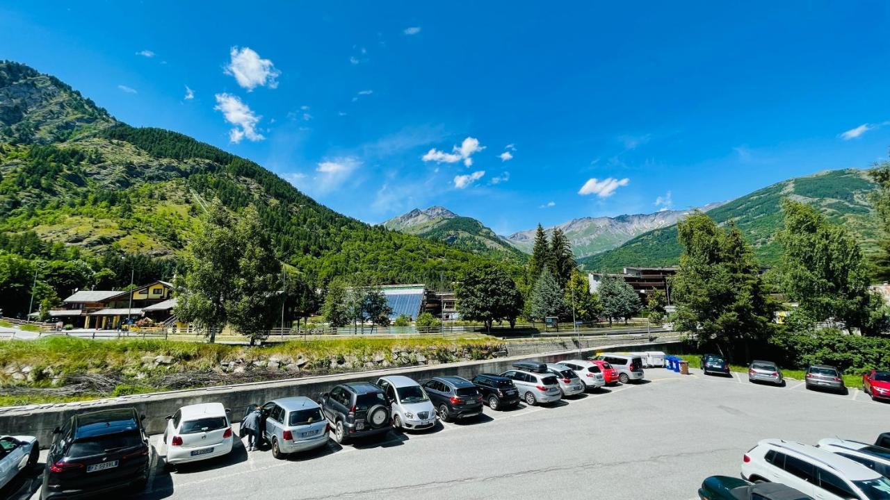 Appartamento Smith Roero - Affitti Brevi Italia Bardonecchia Luaran gambar